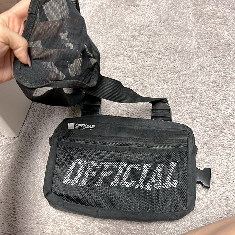 Chest clip bag